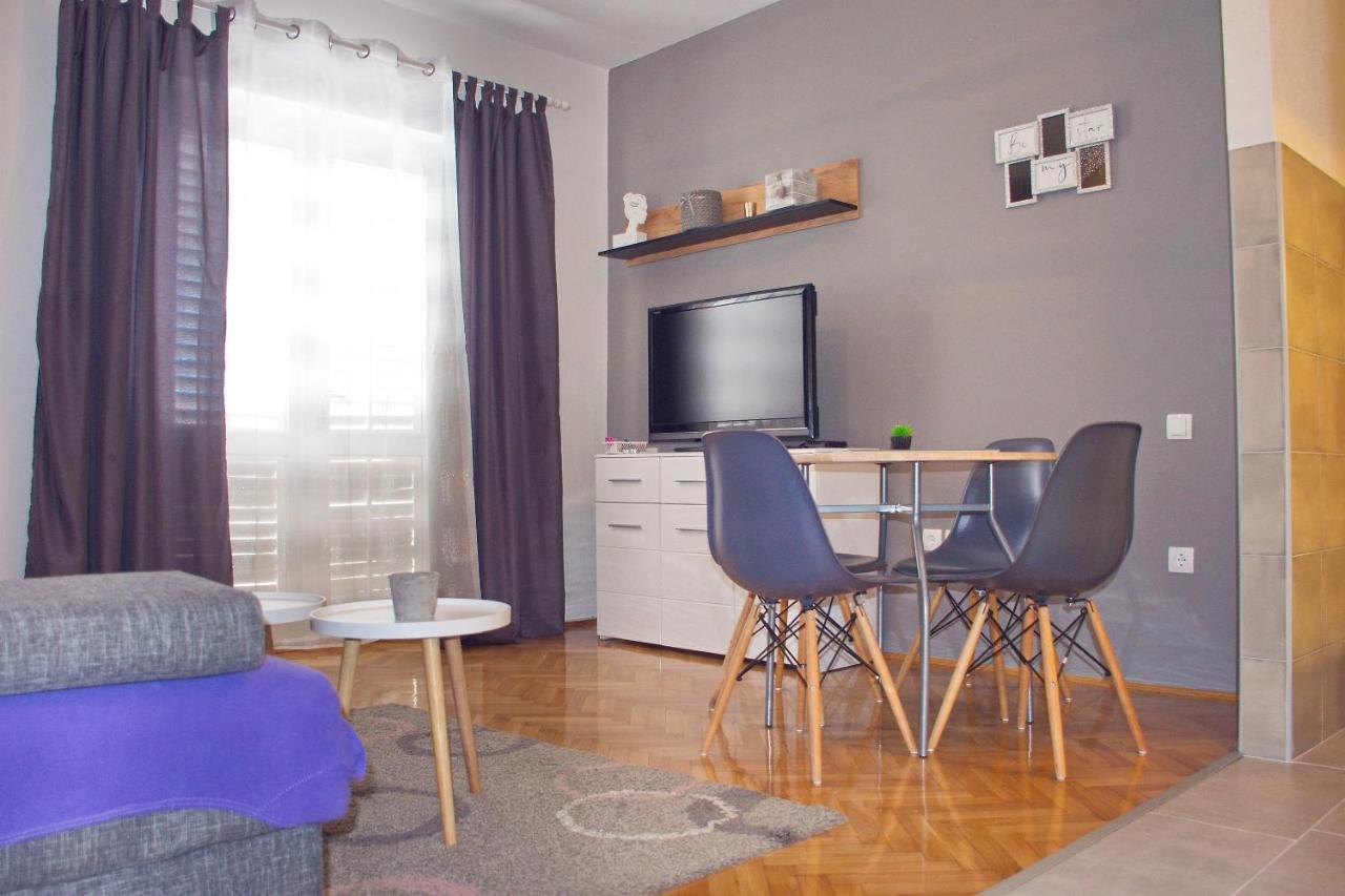 Apartments Mike Novalja Extérieur photo